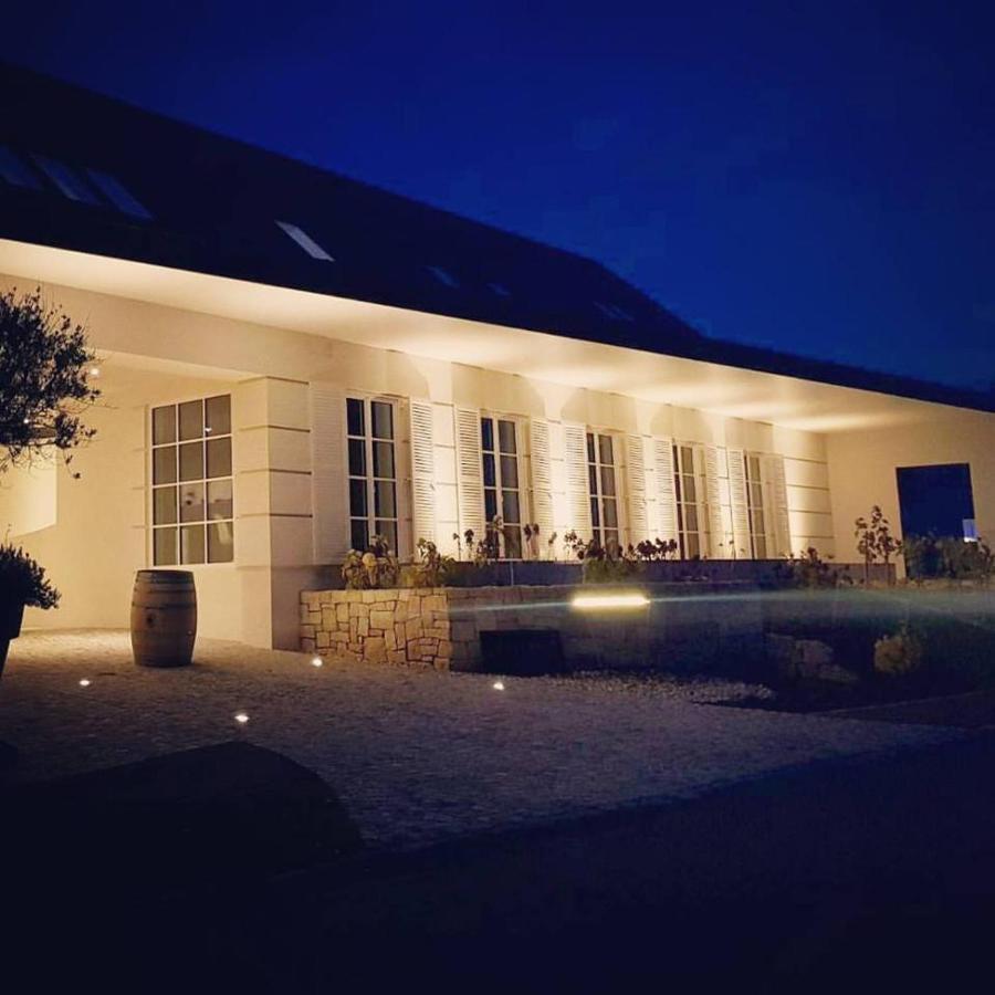 Bed and Breakfast Weingut Silvia Heinrich Дойчкройц Экстерьер фото